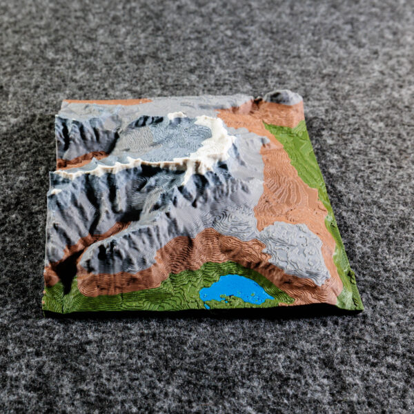 3D‑gedrucktes Bergrelief, detailgetreues topografisches Modell aus der 3D Manufaktur